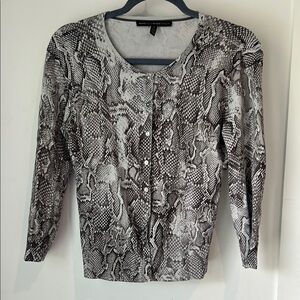 White House Black Market Gray Fitted Cardigan